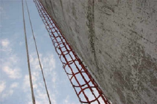 盘锦烟囱安装爬梯护网:确保长期稳定运行的秘诀
